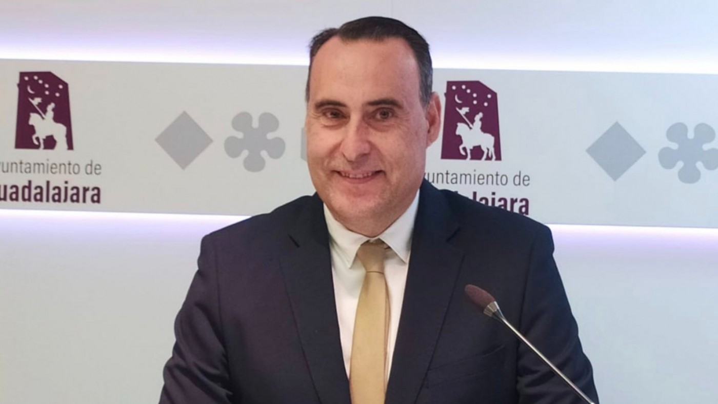 Antonio de Miguel, cabeza de lista del partido de Olona por Murcia para el 23J