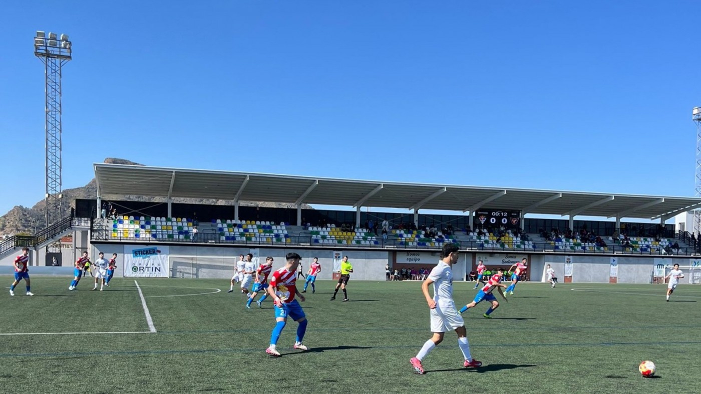 El UCAM B profundiza en la crisis del Santomera (2-4)