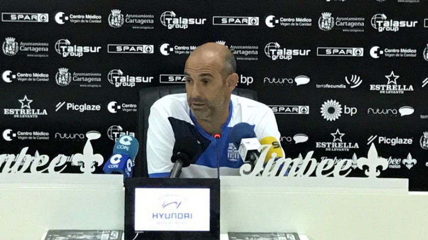 Monteagudo comparece antes del partido frente al Melilla