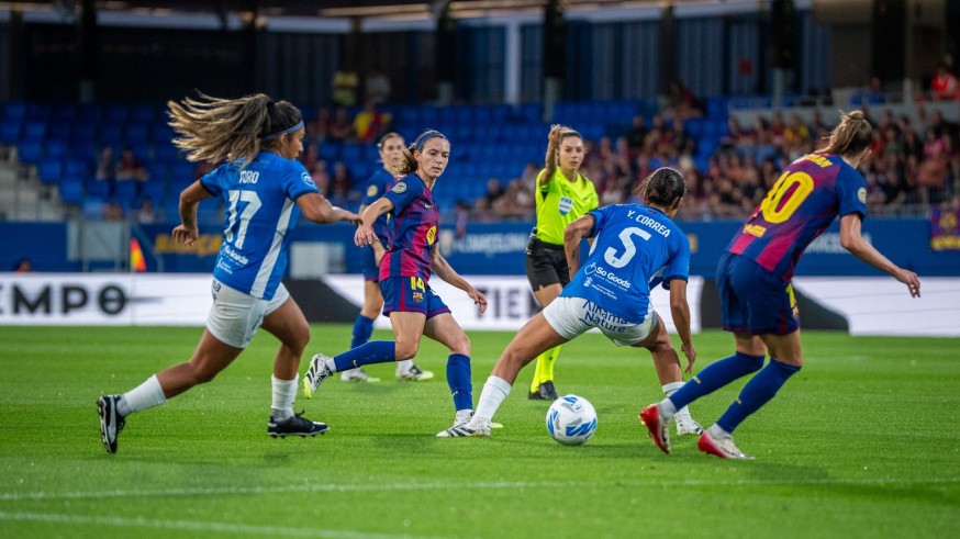 El coloso Barcelona golea al Alhama ElPozo (8-0)