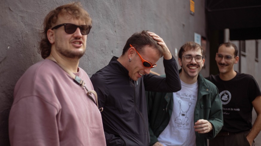 Muerdo cierra gira, Sistema Nervioso re-debuta en vinilo, y llega LocoLoco ïntima