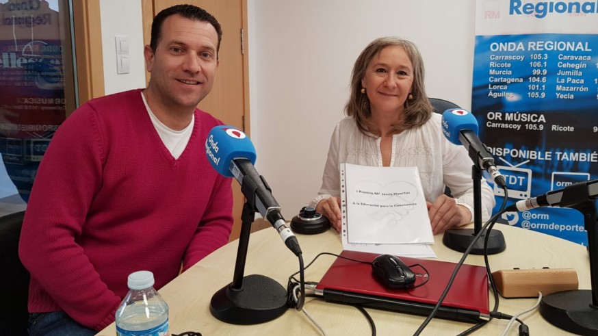 Los profesores Sergio Romero y Mari Ángeles Salgado en Onda Regional 