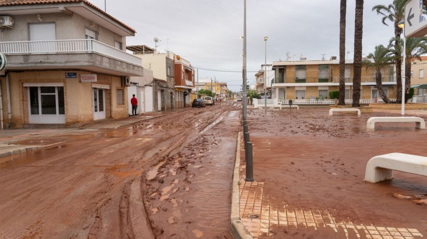 calles enfangadas de barro en La Aljorra