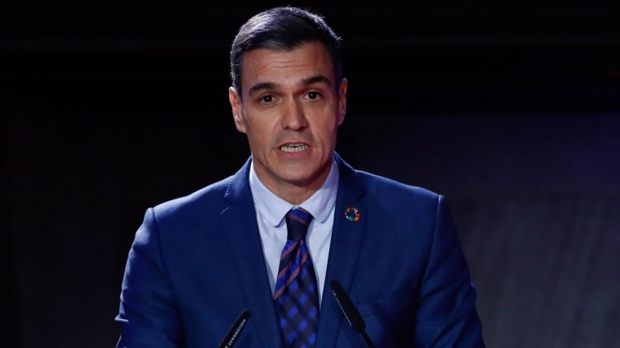 Sánchez subraya ante las tropas en el exterior el "compromiso ineludible" de España con la paz