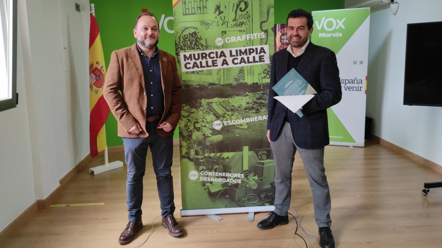Vox Murcia presenta su campaña 'Murcia Limpia'