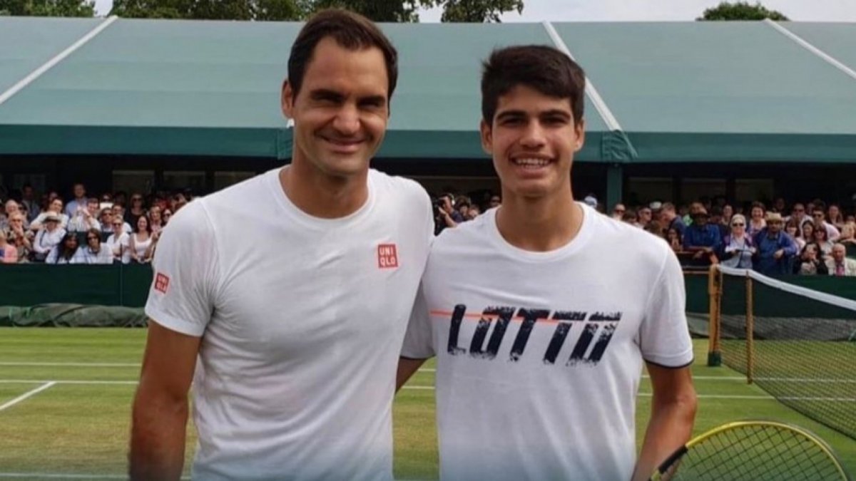 Roger Federer Praises Carlos Alcaraz’s Potential and Reflects on the Challenges of Wimbledon