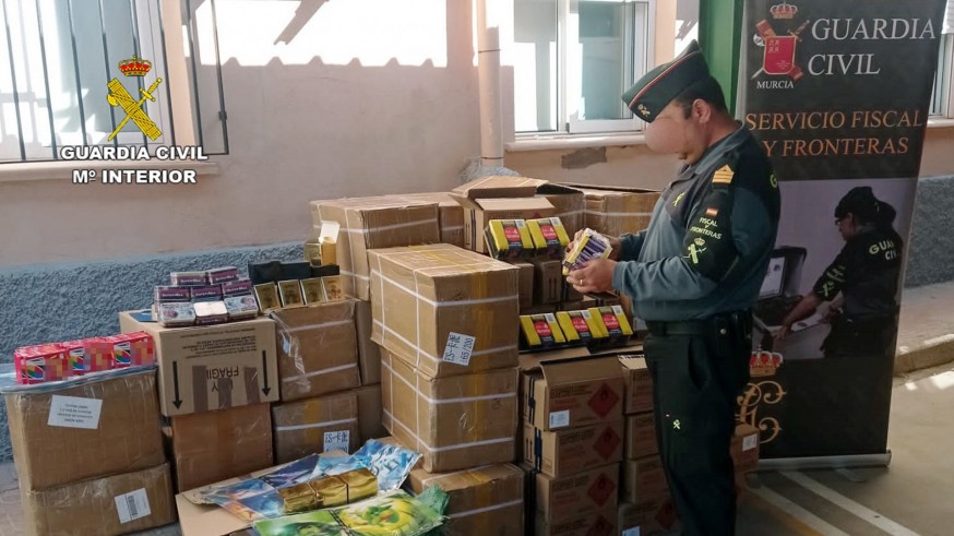 Dos detenidos en Murcia con 30.000 productos falsificados