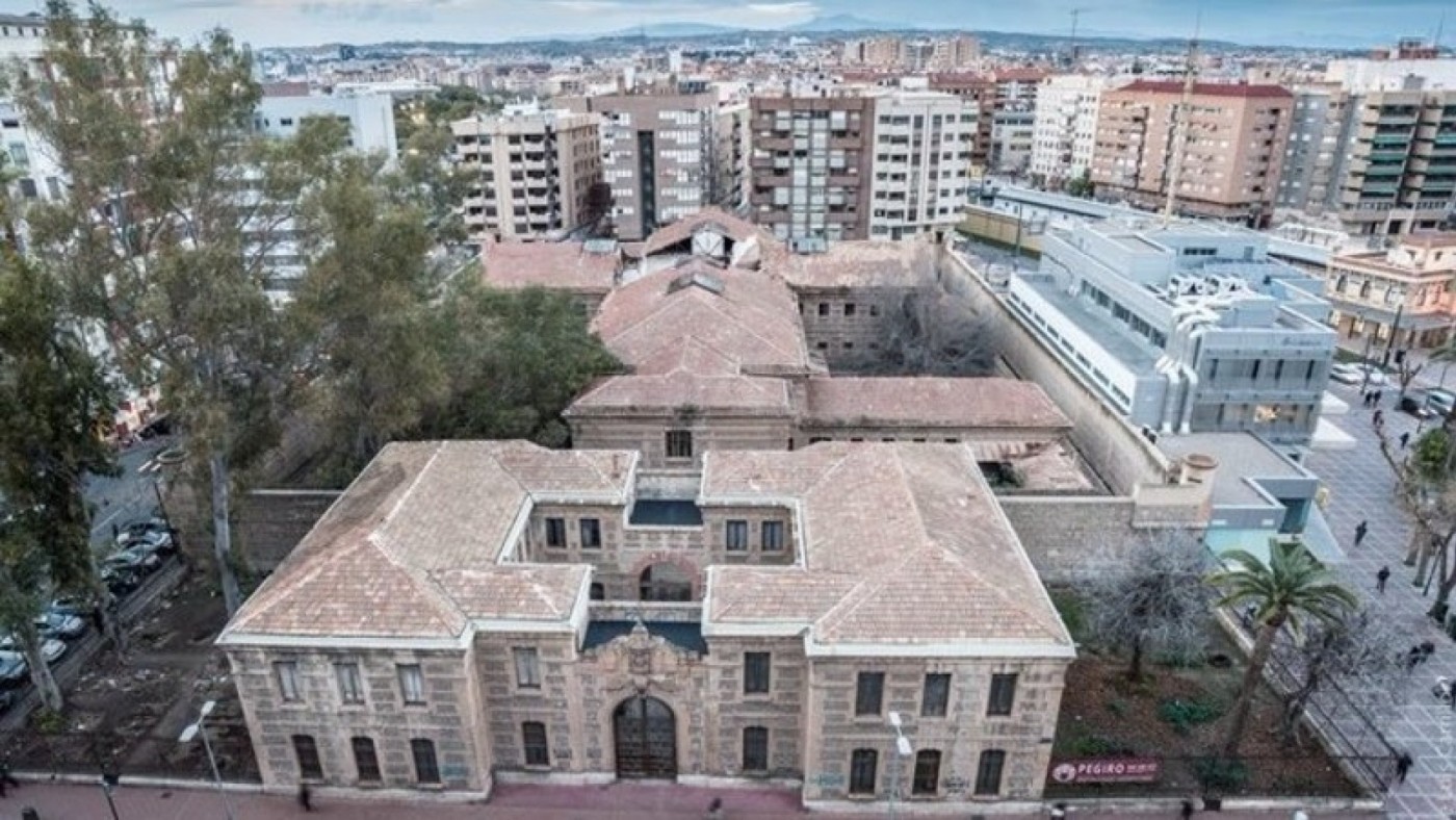 HUERMUR, en contra del "vergonzoso derribo de los muros" de la Cárcel Vieja de Murcia