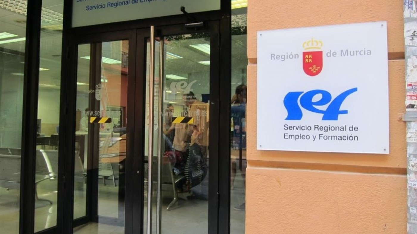 Baja el paro en más de 2.000 personas el pasado mes de abril en la Región de Murcia 