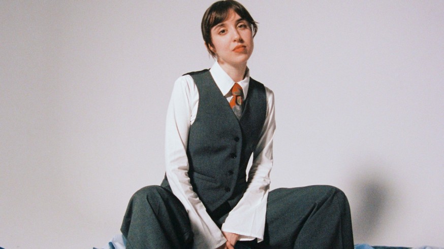 A Mares, Patricia Zamora, nos estrena su nuevo disco con "El armario"