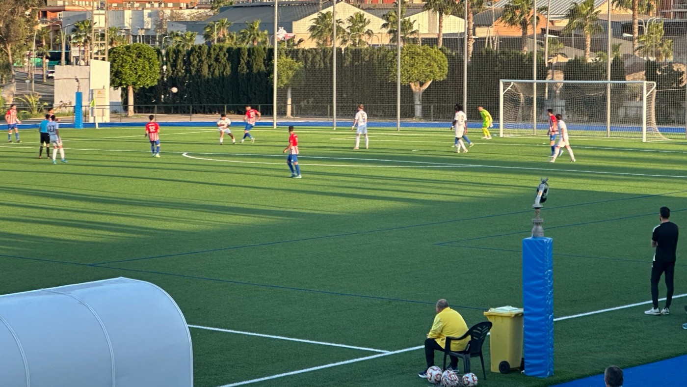 El Alcantarilla se aferra a la categoría (1-0)