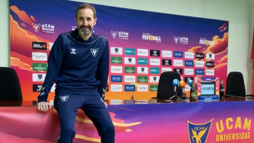 Sito Alonso en la sala de prensa del Palacio de los Deportes. FOTO: ORM.