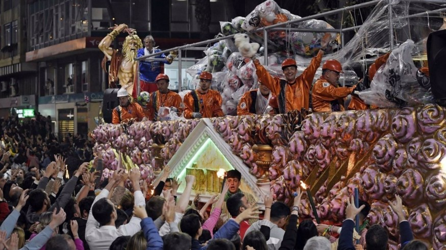 Murcia se prepara para repartir más de 2,5 millones de juguetes en un Entierro de la Sardina histórico