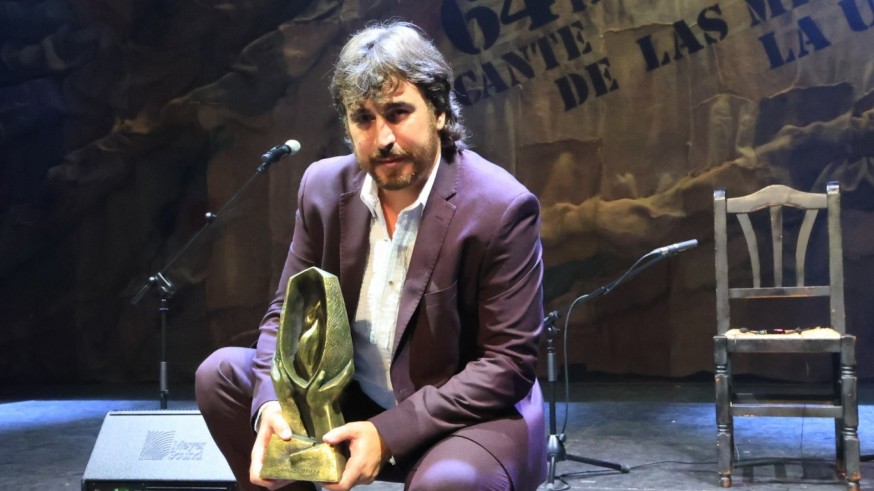 Gregorio Moya se alza con la 'Lámpara Minera' en una final con 'Bordón' desierto