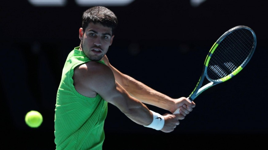 Alcaraz impone su autoridad en Australia y avanza con paso firme en Melbourne