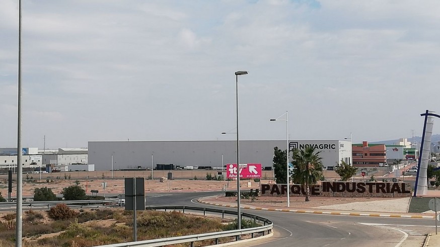 Herido muy grave en accidente laboral en Alhama