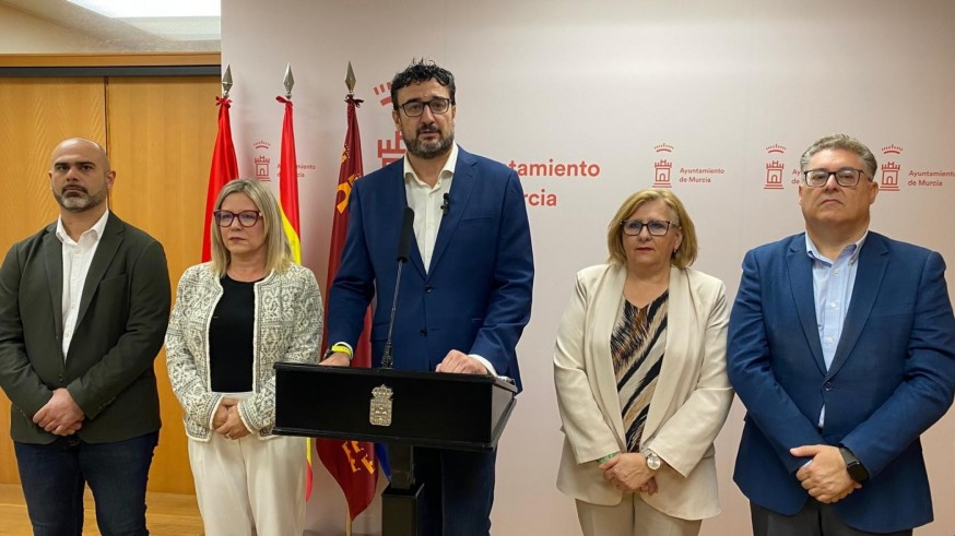 El PSOE de Murcia defiende que su gestión en el Ayuntamiento evitó que el "agujero" en las cuentas fuera de 120 millones