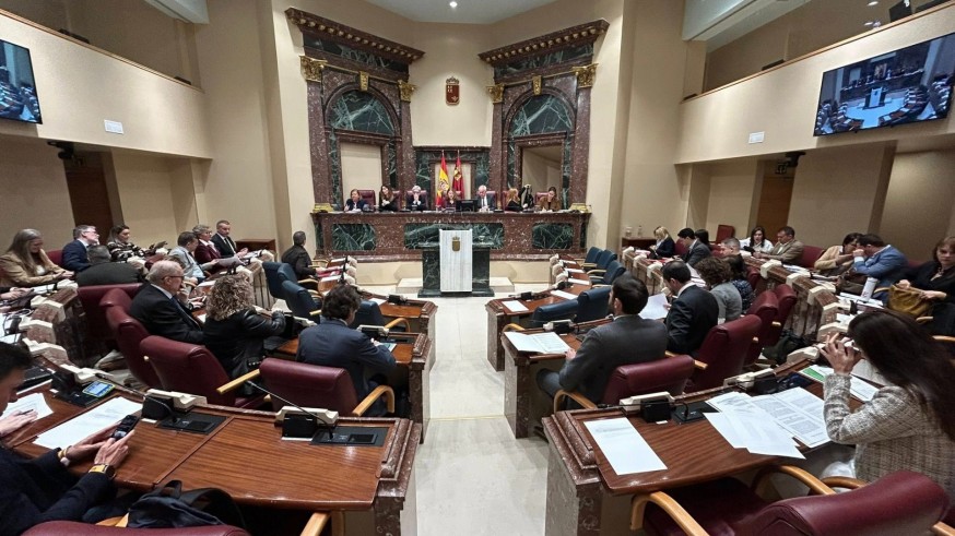 La Asamblea rechaza la moción socialista sobre los 1.200 millones de financiación autonómica