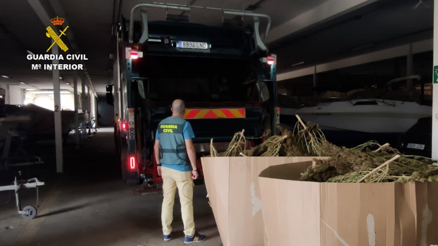 VIDEO | La Guardia Civil se incauta en Águilas de más de 4 toneladas de cannabis