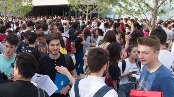 VIVA LA RADIO. El Factor humano. La Universidad de Murcia es el destino: Orientación de itinerarios educativos