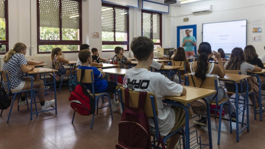 El Gobierno destina 40 millones a la Región para programas de apoyo educativo 