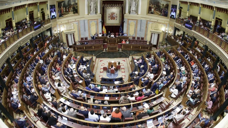 Casi 40 leyes agonizan en el Congreso: las prórrogas que reprueba el Constitucional