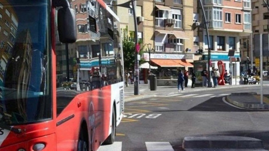 El uso del autobús cae un 6,5% en la Región de Murcia, la mayor bajada del país