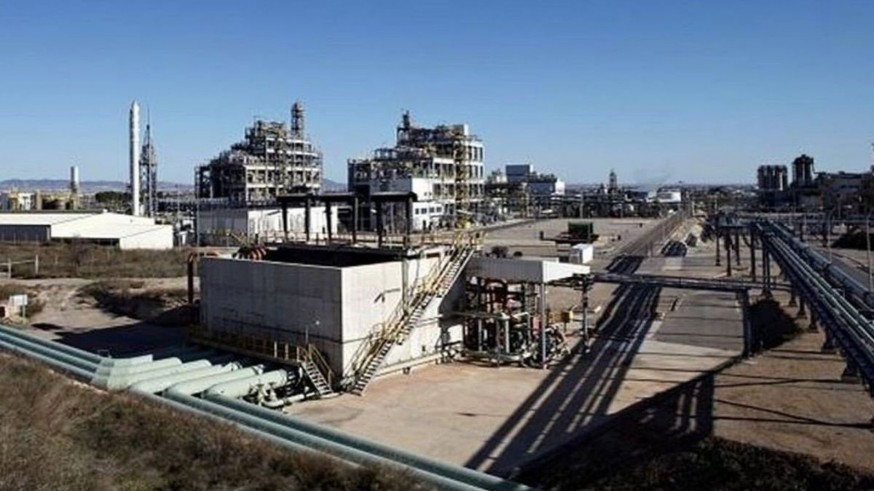 El Gobierno regional se reúne con el ministro de Industria para intentar frenar el cierre de SABIC en Cartagena