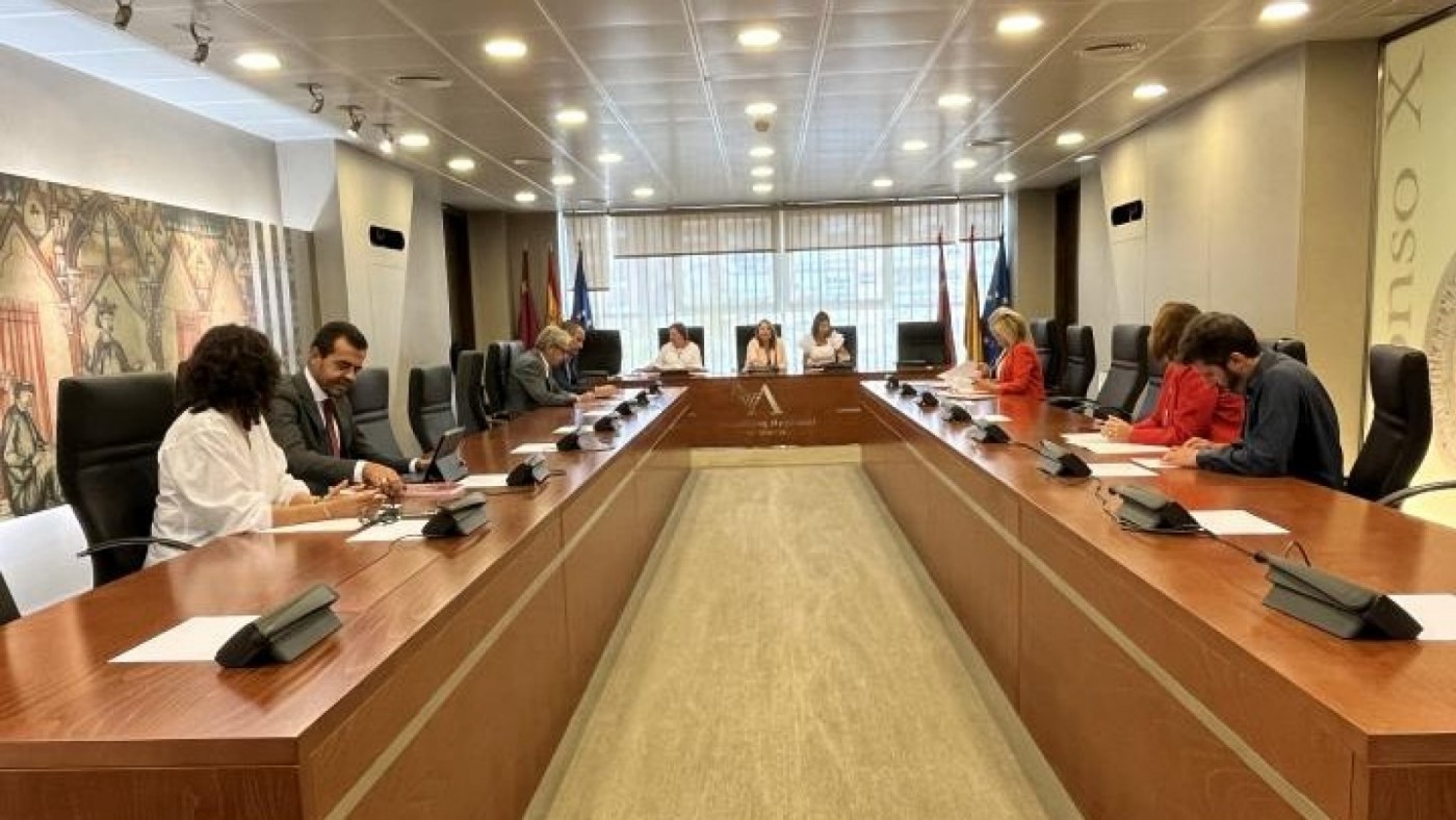 La asistencia de diputados regionales a Fruit Attraction vuelve a afectar a la actividad parlamentaria