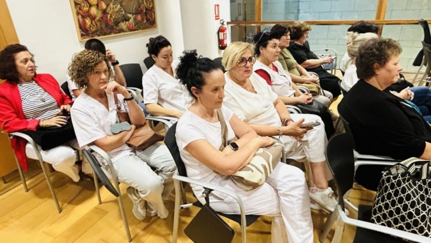 Totana logra un acuerdo pionero para saldar la deuda con trabajadoras de la limpieza municipal