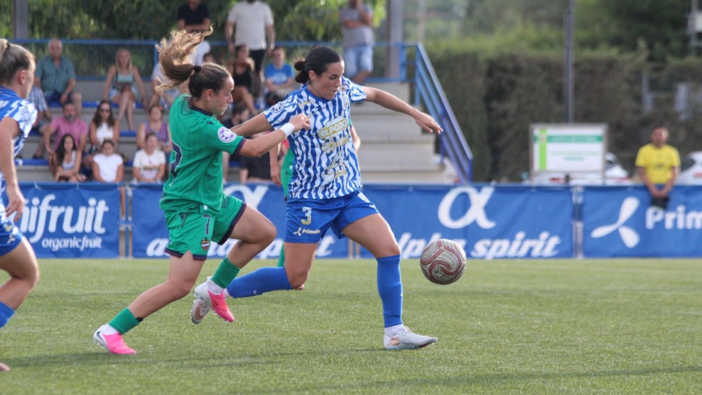 Nuria: "Randri vive el fútbol al 500% y nos transmite pasión y compromiso"
