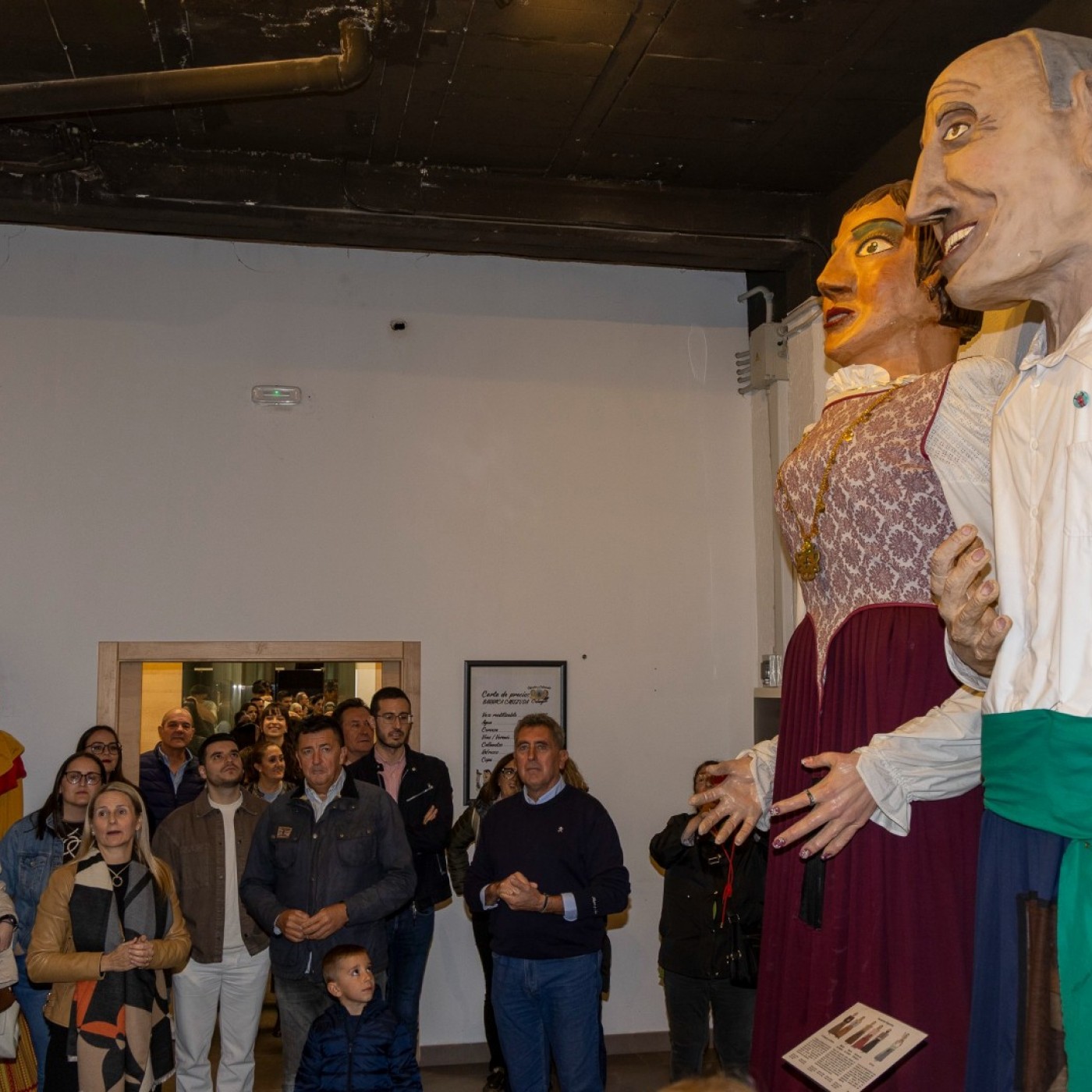 EL ROMPEOLAS T08C018 Cehegín. Nuevo local para la Asociación de Gigantes y Cabezudos (09/11/2025)