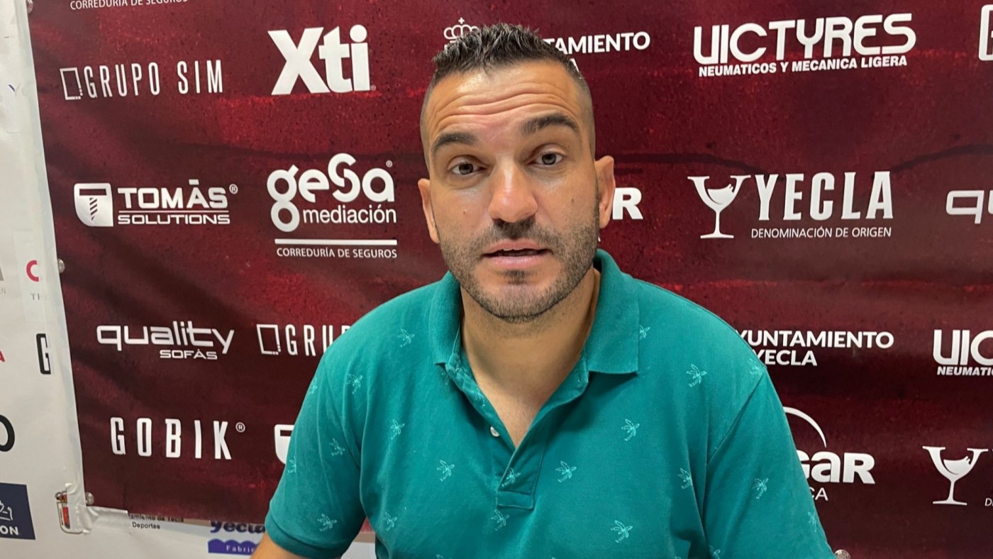 Adrián Hernández: "Percibo responsabilidad en mis jugadores"