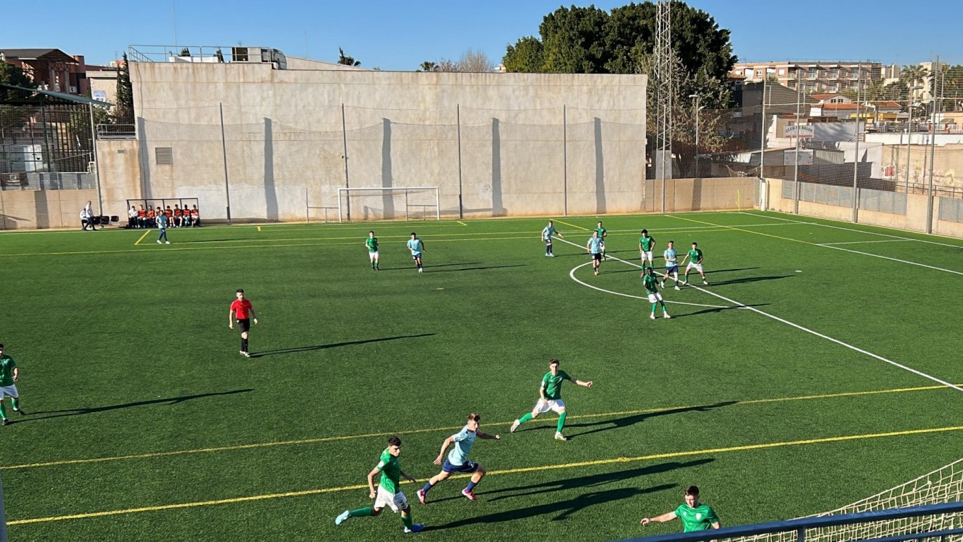 El Marítimo hunde al Plus Ultra (3-0)