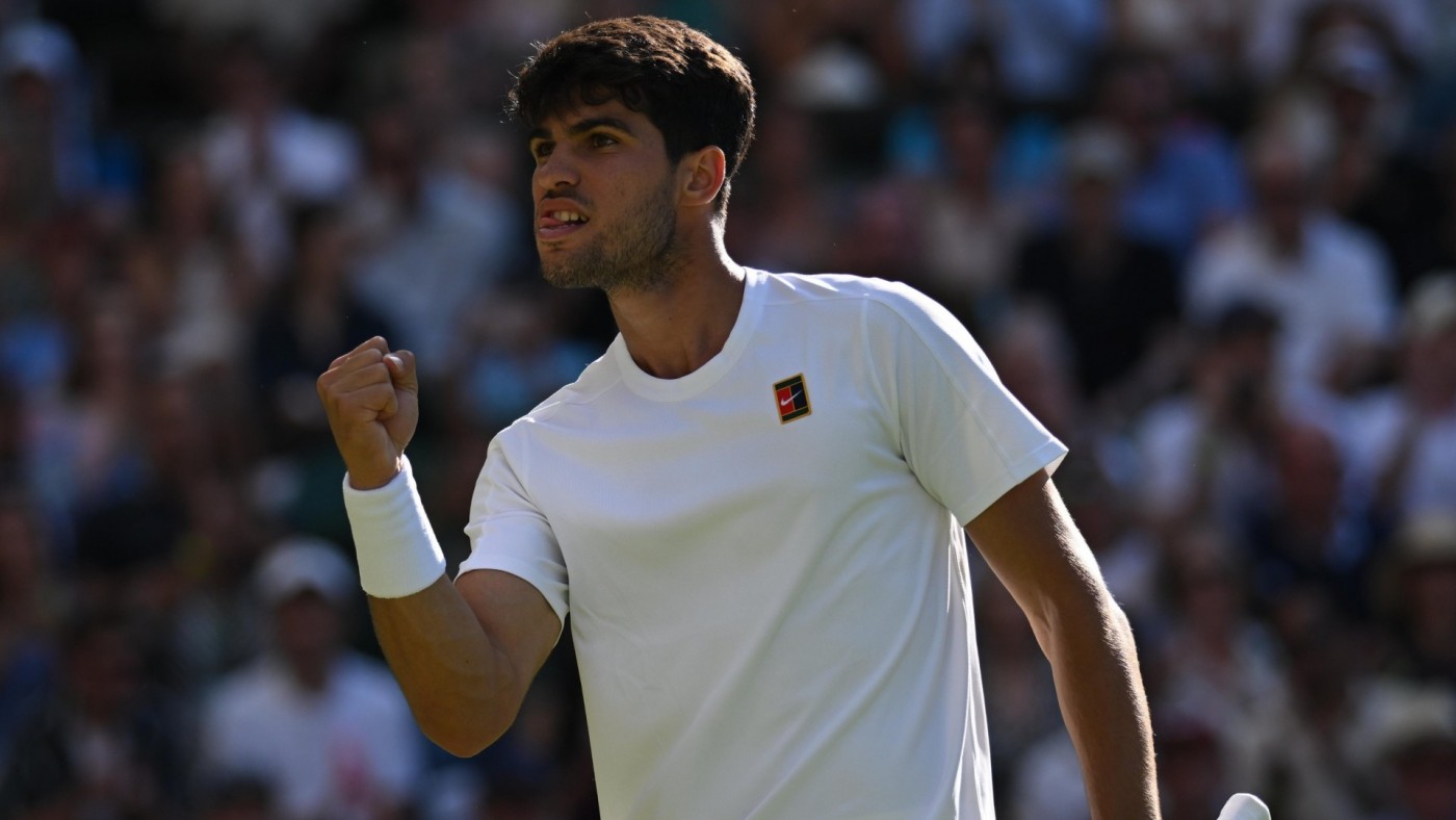 Carlos Alcaraz tira de carácter y accede a octavos de Wimbledon