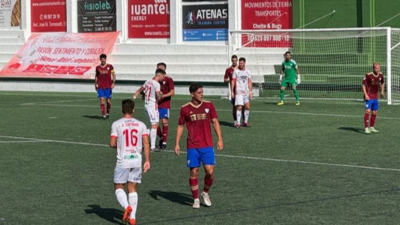 La Unión saca músculo ante el Antoniano (0-2)