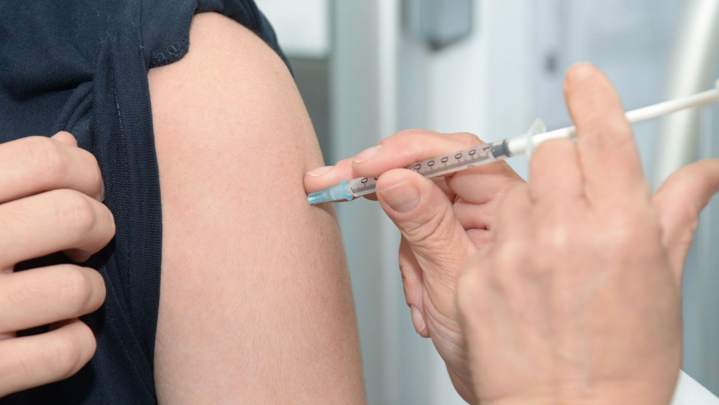 La Consejería de Salud dispone de 370.000 dosis de vacuna