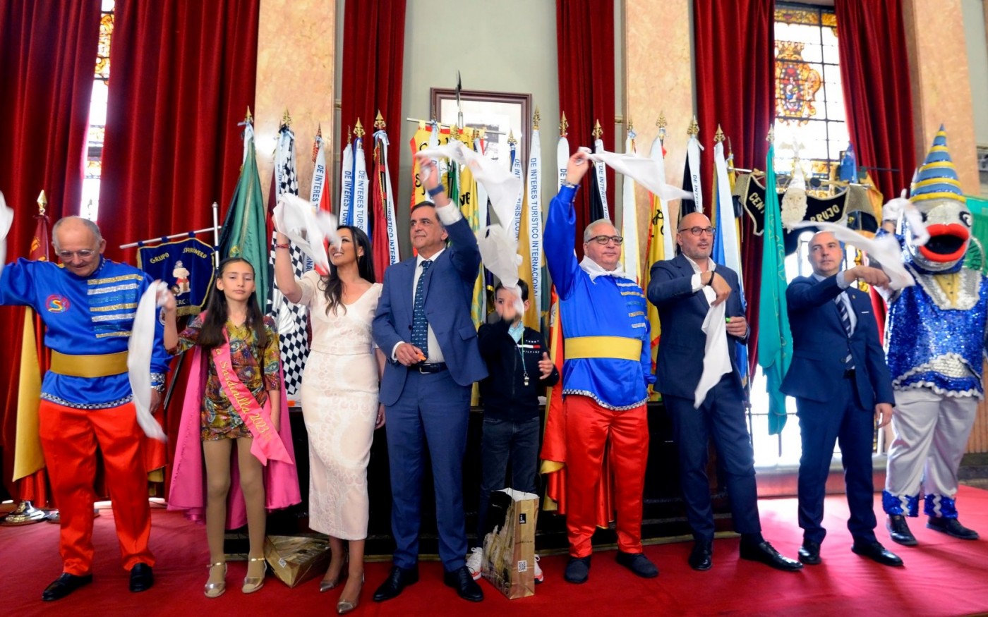 Presentación del Gran Pez y Doña Sardina 