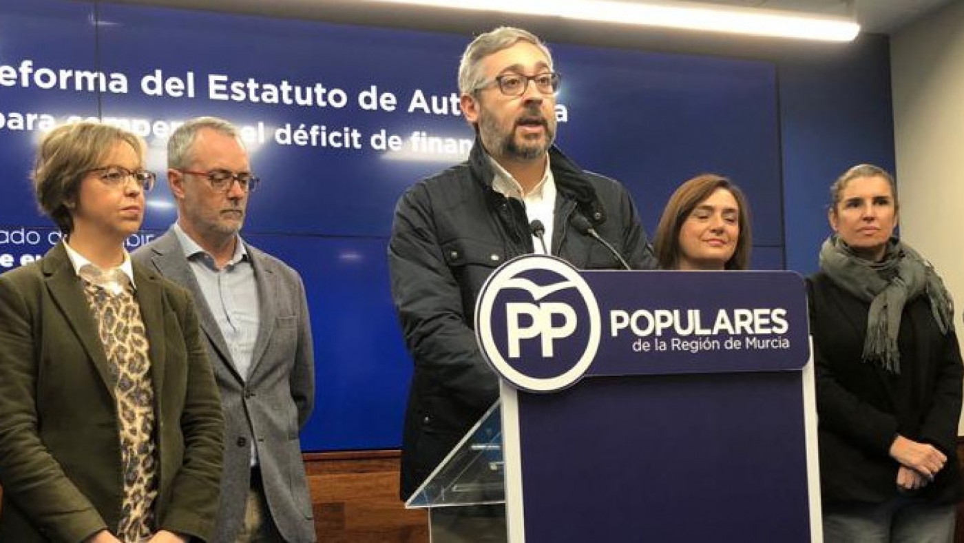 Víctor Martínez en rueda de prensa