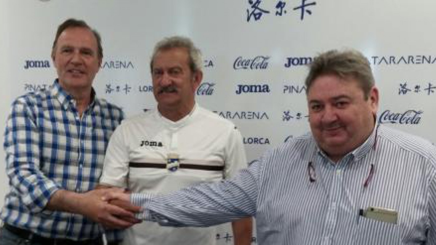 Paco Zaragoza: "Esta semana puede llegar un delantero"