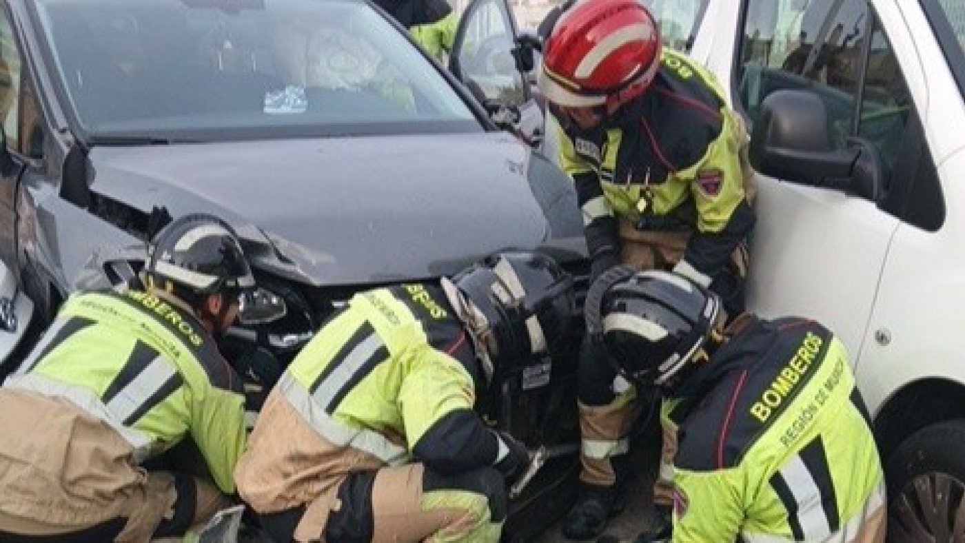 Herido en un choque entre dos vehículos en Molina de Segura 