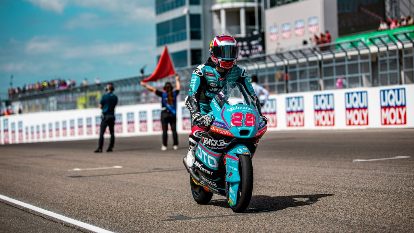 Quiles vuelve a lo grande y gana en Aragón 