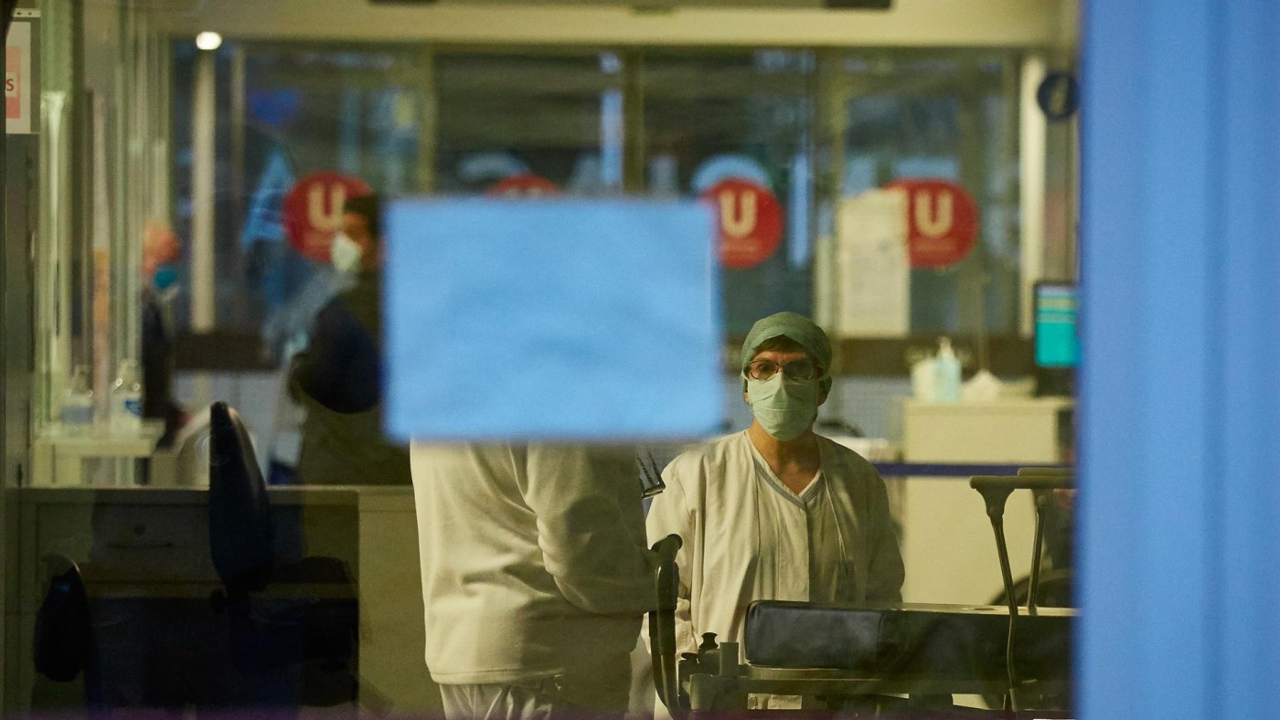 personal sanitario en un hospital