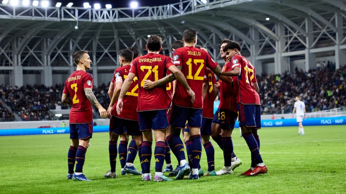 España golea en Chipre sin despeinarse (1-3)