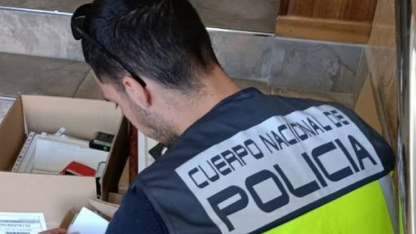 Desarticulada en Cartagena una red dedicada a falsificar documentos para estafar a extranjeros