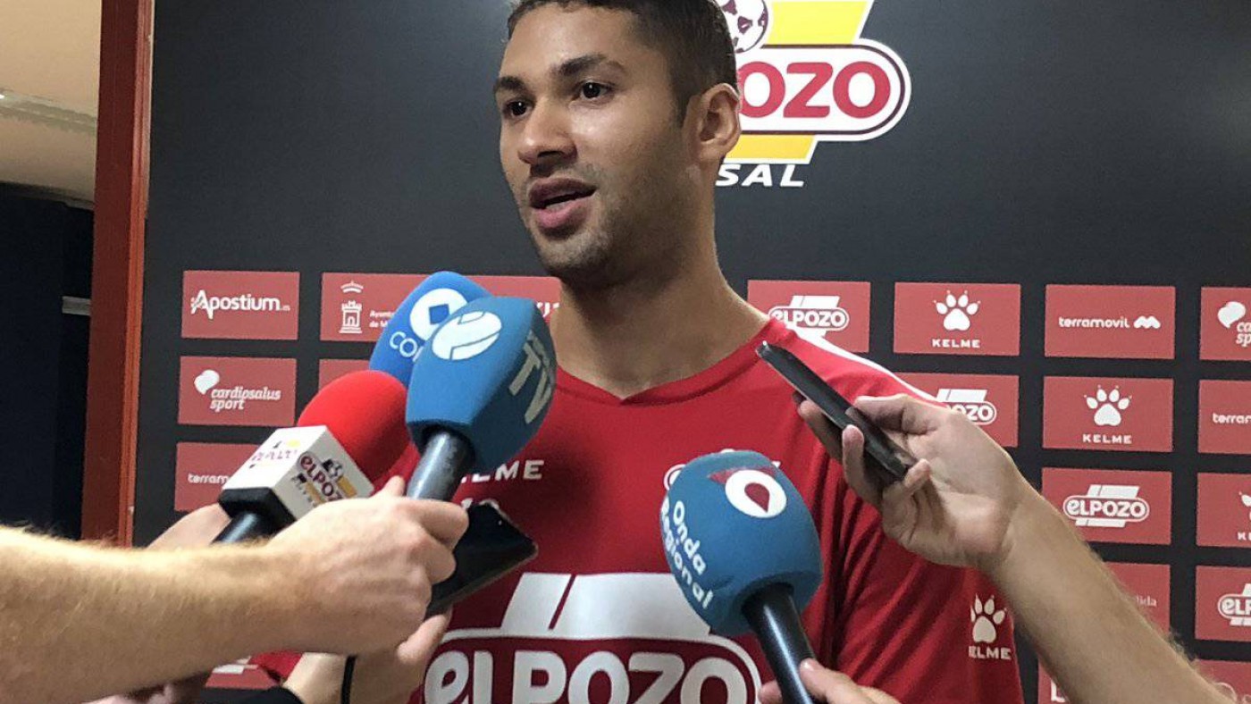 El jugador de ElPozo Murcia, Pito, en rueda de prensa 