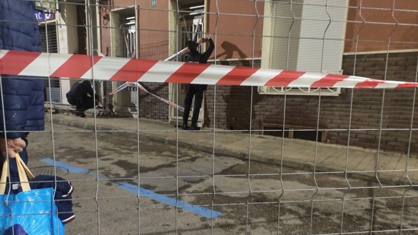 Desalojo nocturno de tres familias al colapsar el edificio colindante a sus domicilios