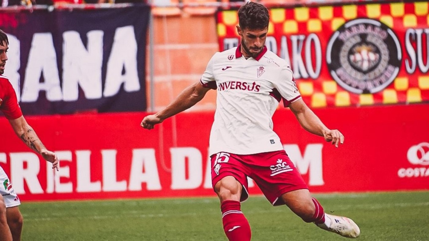 El Real Murcia hace aguas en defensa y pierde en Tarragona (2-1) 