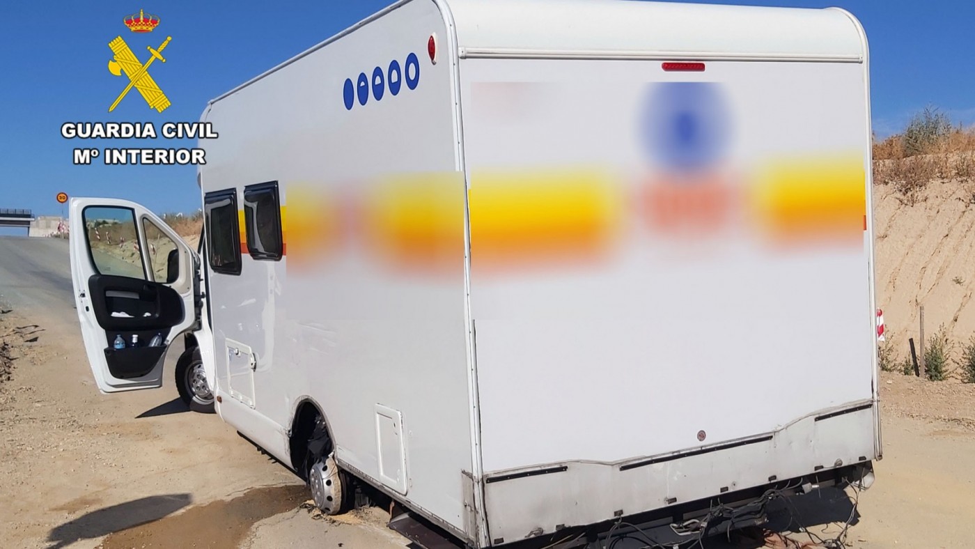 Desarticulado un grupo criminal tras hallar media tonelada de hachís y marihuana en Alhama de Murcia