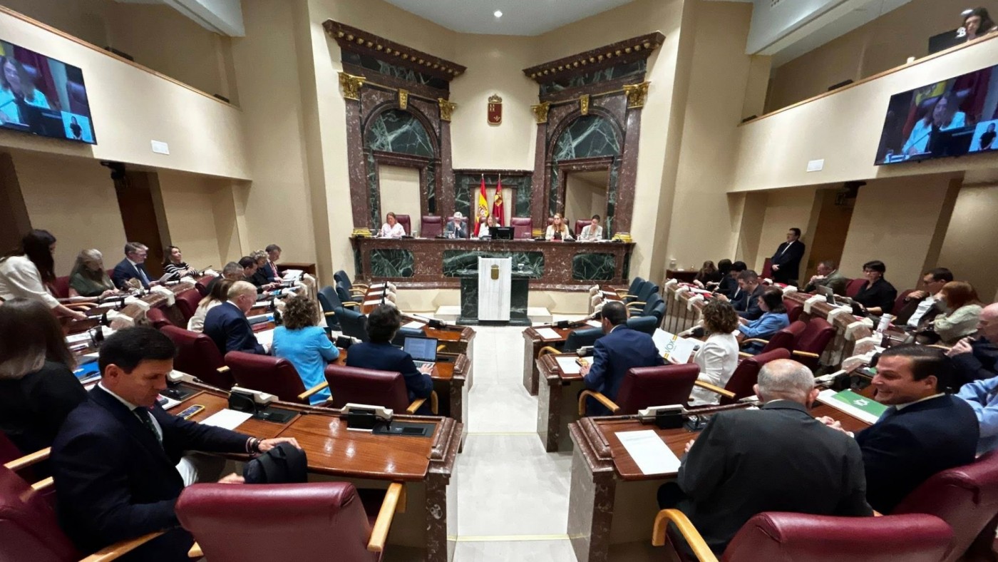 La Asamblea aprueba por unanimidad una ley para sancionar las agresiones al personal sanitario
